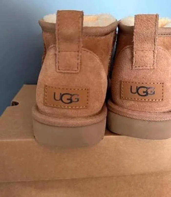 Ugg ultra mini taille 39 - photo numéro 5