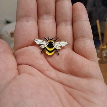 Pin's abeille