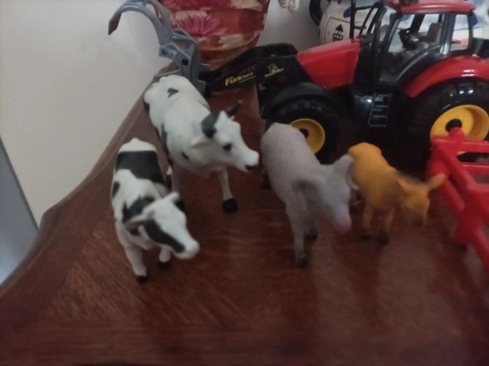 Lot tracteur + animaux de la ferme - photo numéro 2