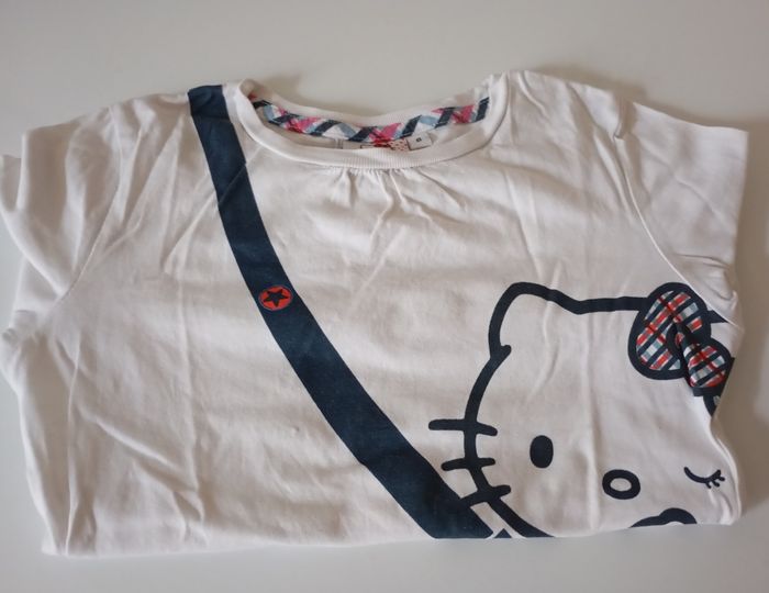 Tee-shirt manches longues. 8 ans .Coton .Blanc et Hello Kitty. Très bon état. - photo numéro 5