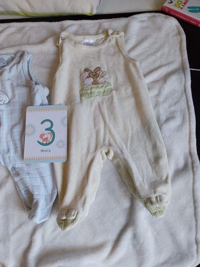 Lot 3 pyjamas sans manches 3 mois - photo numéro 5
