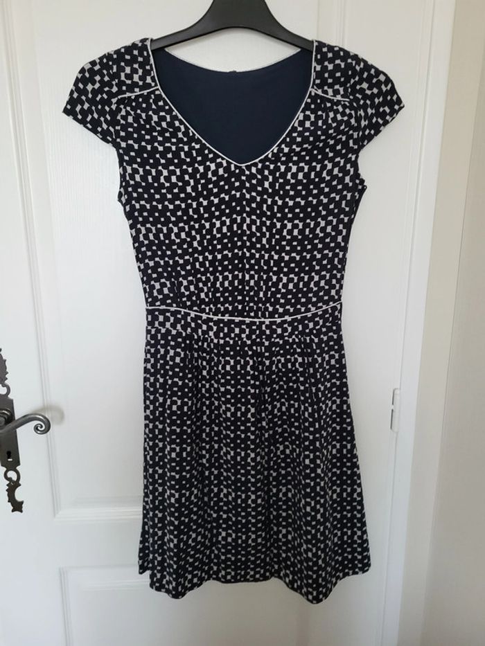 Robe bleu marine et blanc naf naf