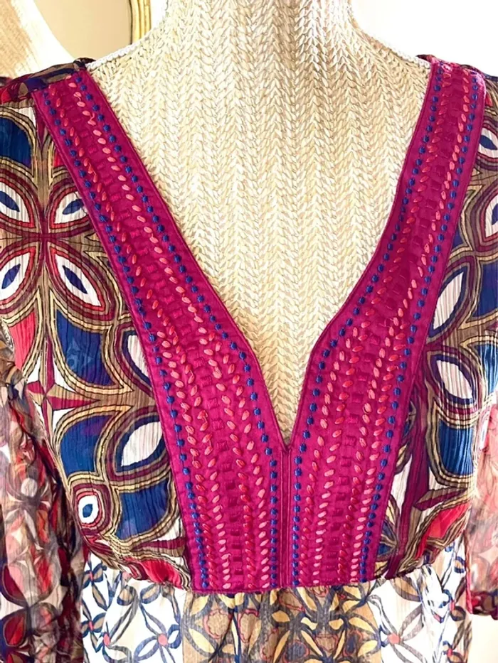 Sublime tunique léger décolleté en V motif géométrique - photo numéro 8
