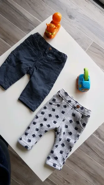 Lot de 2 pantalons 3 mois