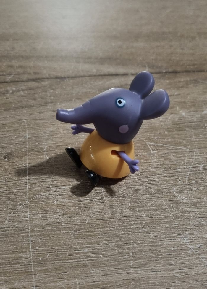 Figurines des amis de Peppa Pig - photo numéro 4