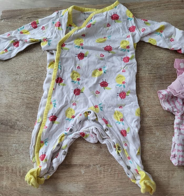 Lot 5 articles fille été 6 mois pyjama bodys - photo numéro 3
