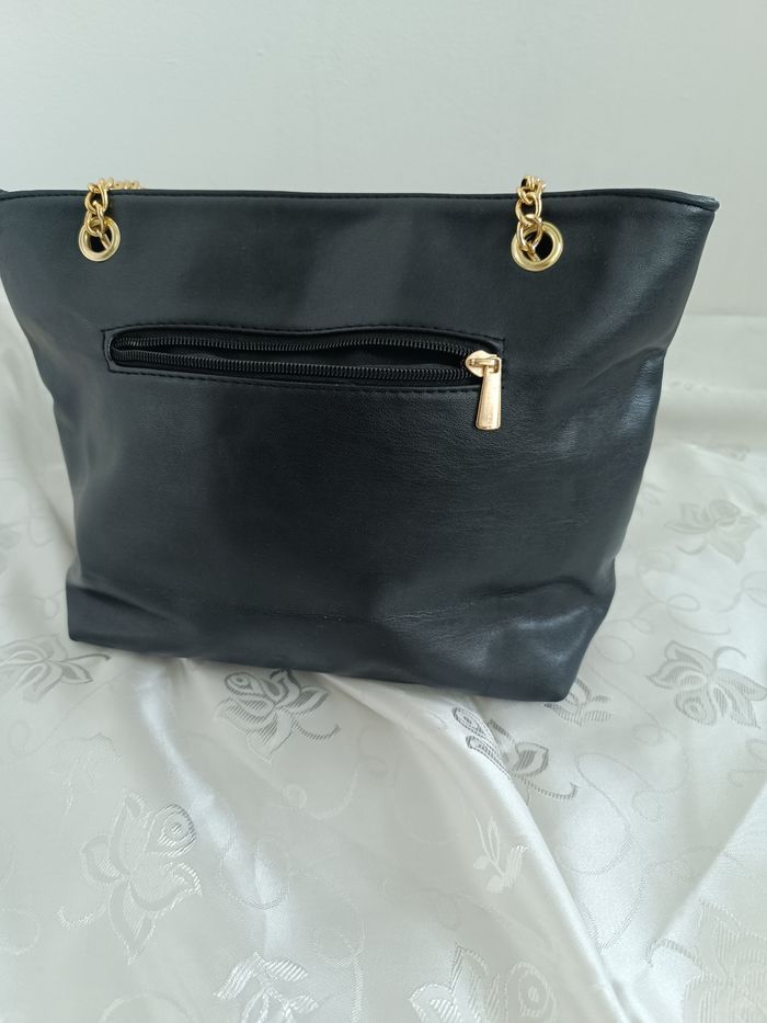 Sac à main V - photo numéro 4
