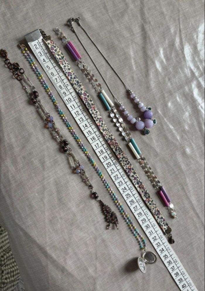 Lot de 18 bijoux fantaisie violet - photo numéro 2