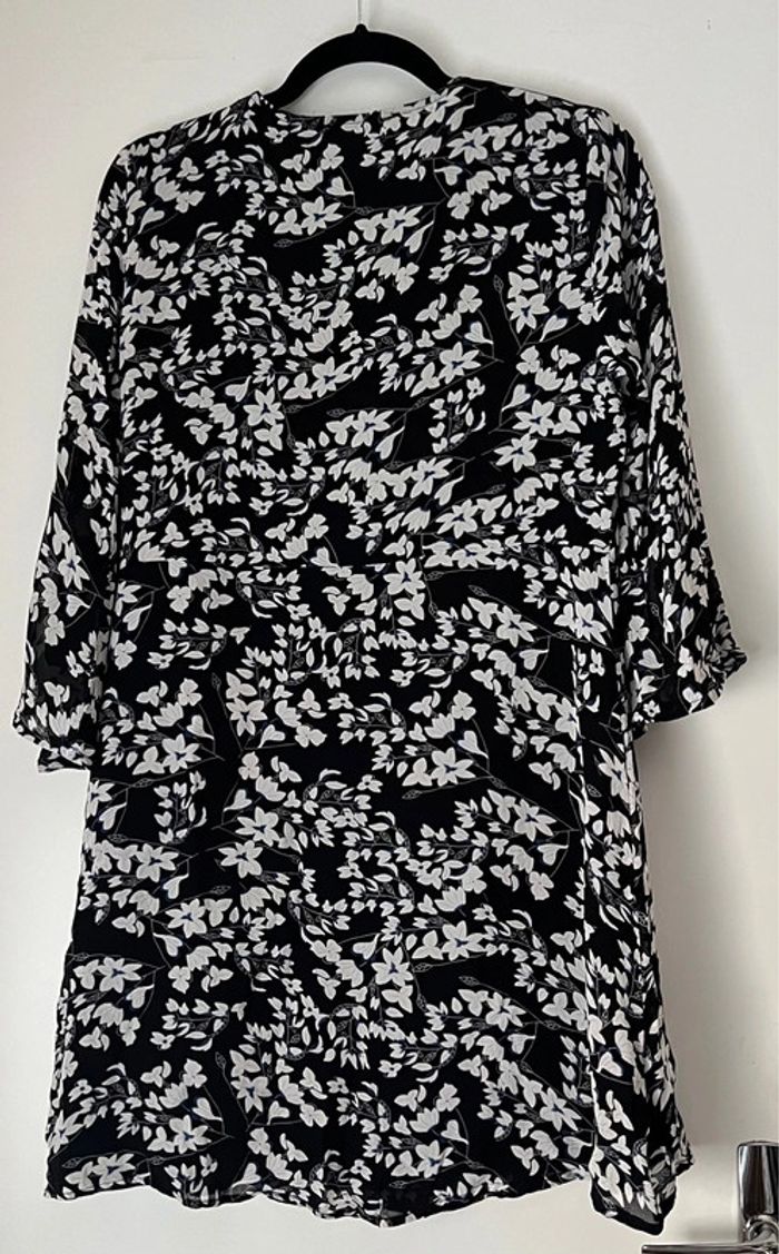 Robe courte fleurie Mango taille L - photo numéro 5