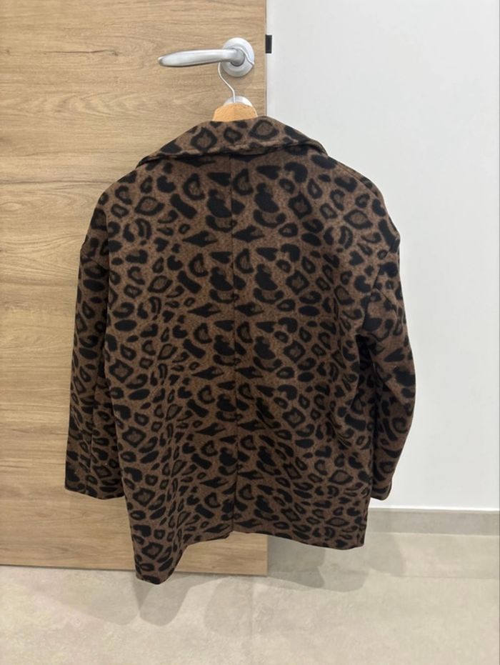 Manteau mi-long léopard - photo numéro 2