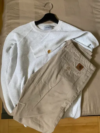 Lot Pull Carhartt + pantalon Chino Carhartt
