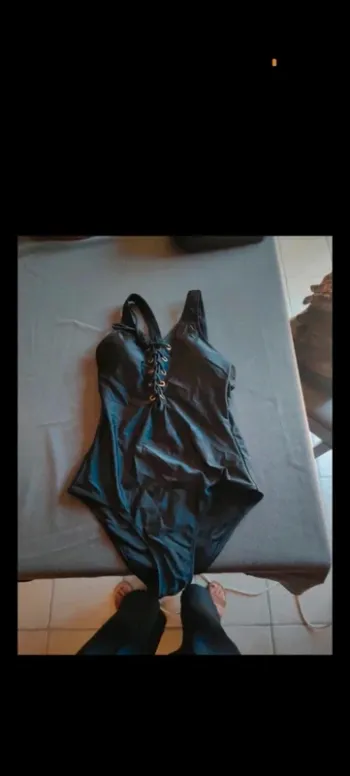 Maillot de bain neuf taille s