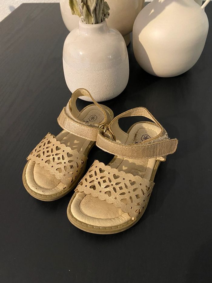 Sandales fille doré Gemo 23