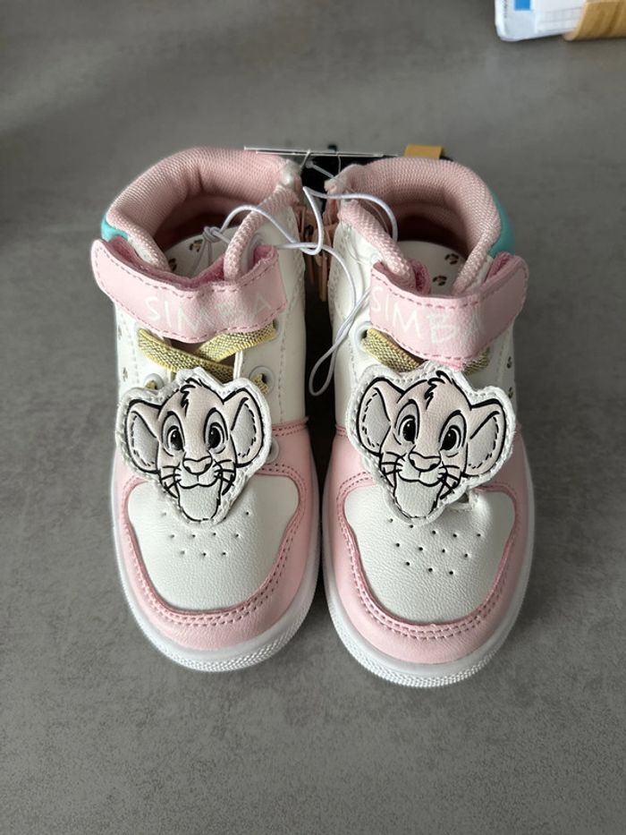 Basket fille Disney taille 23