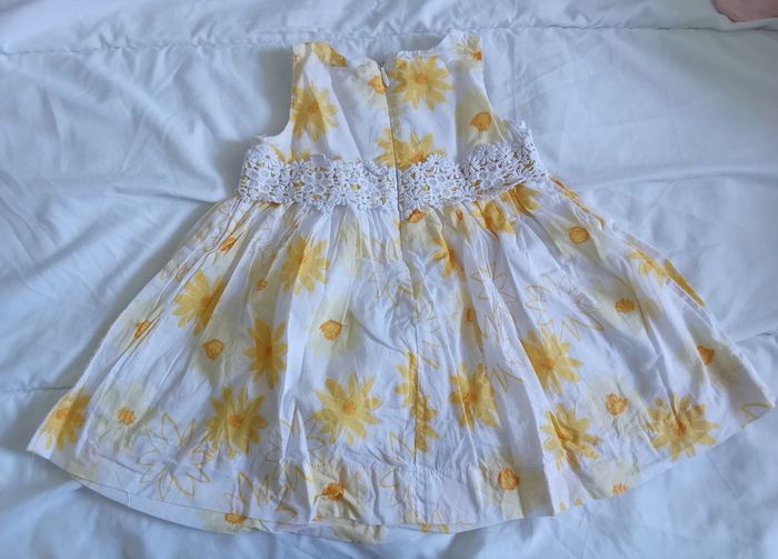 Robe fleurie 6 mois - photo numéro 2