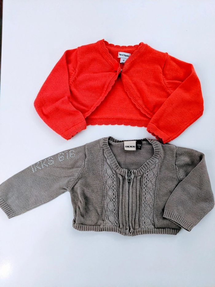 Lot de 2 boléro gris taupe IKKS et rouge Pat et Ripaton