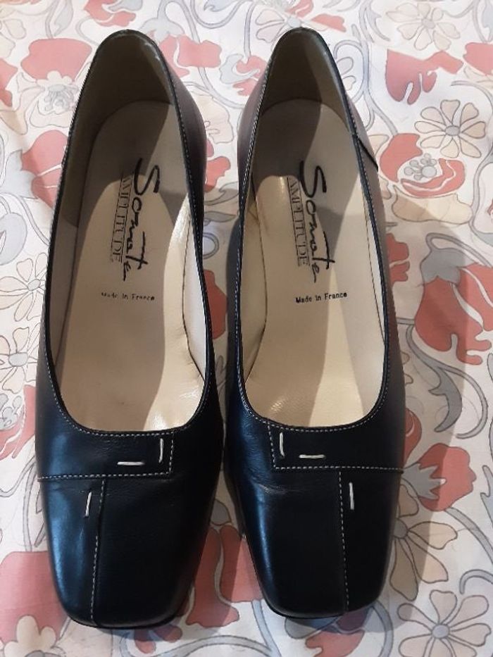 Escarpins marque Sonate pointure 37