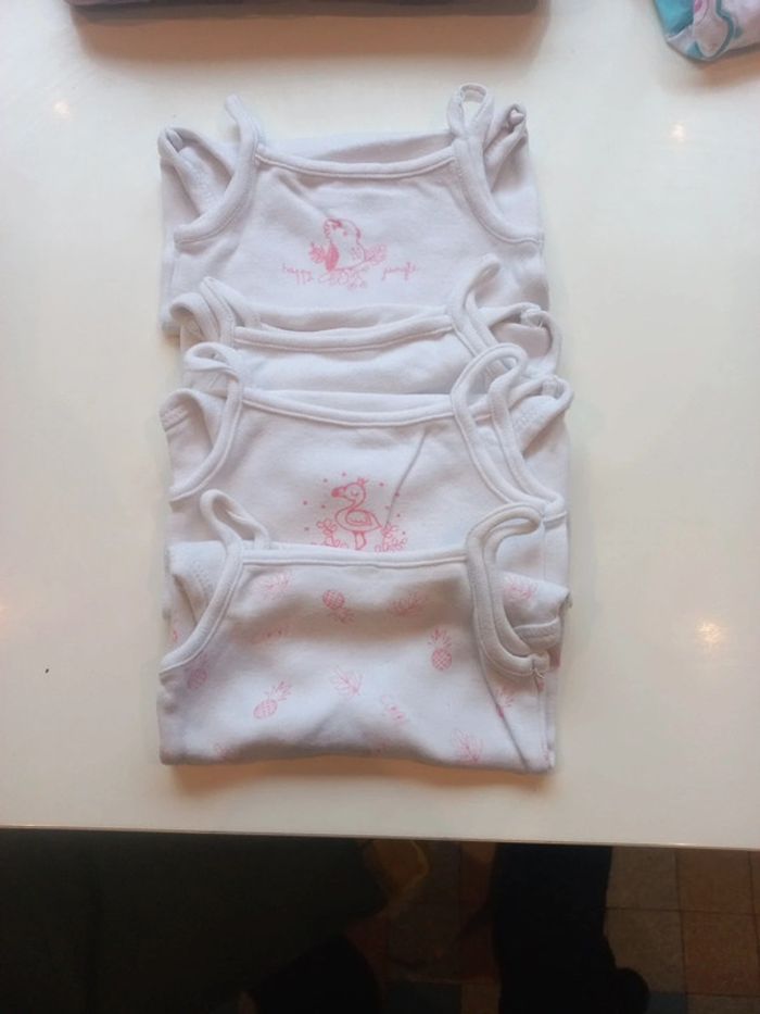 Lots de 4 bodies bretelles