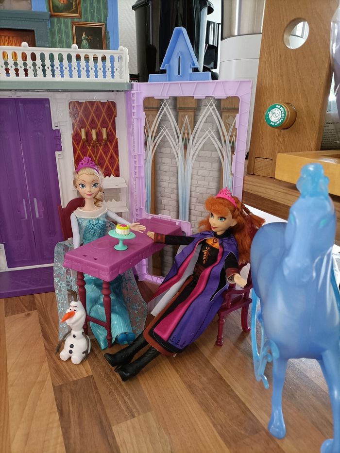 Château Arendelle Reine des Neiges - Elsa +Anna +Olaf +Nok - photo numéro 5