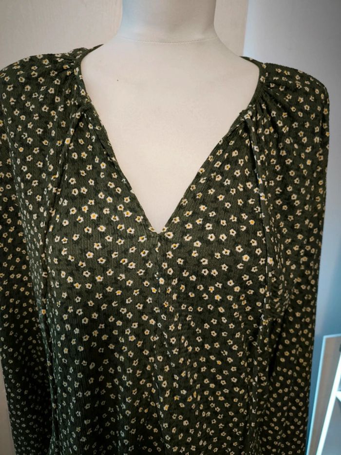 Robe verte fleurie à manches longues Mango taille 40 - photo numéro 2