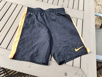 Short Nike dry fit