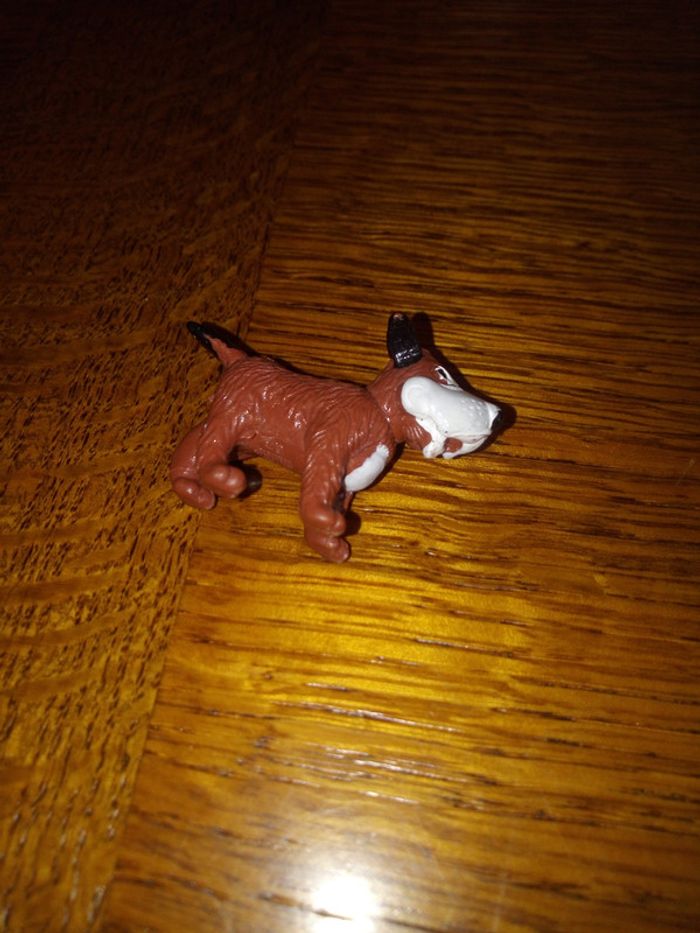 Figurine Esso / Tintin: Gustave le chien - photo numéro 3