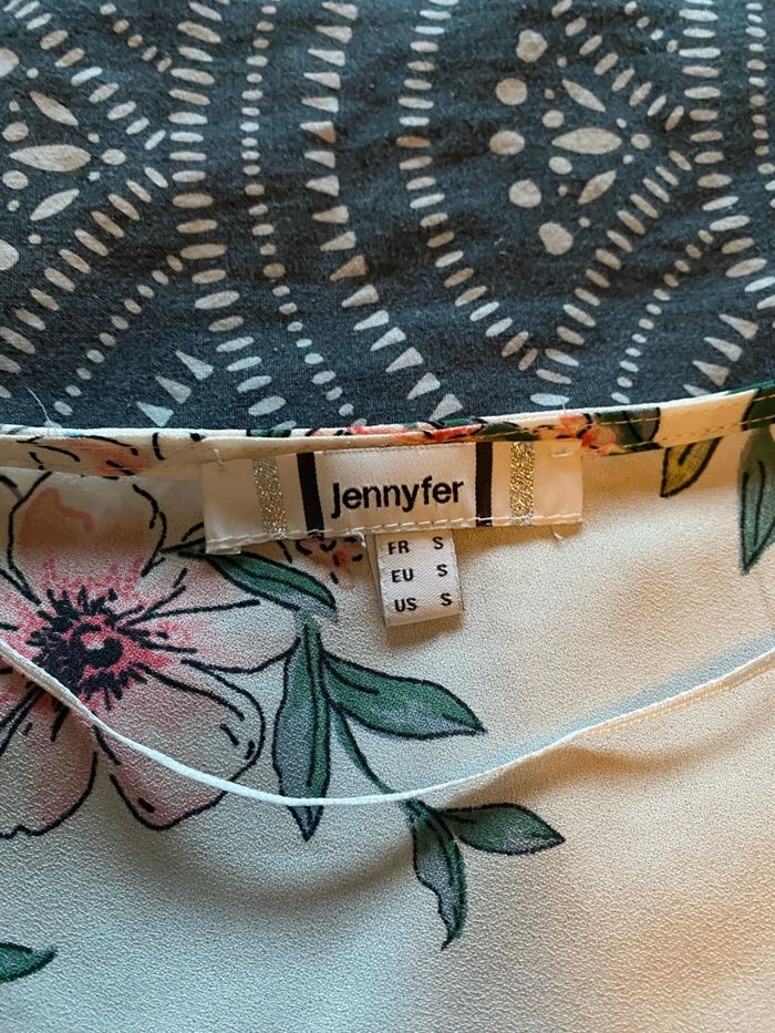 Blouse fleurie - photo numéro 2