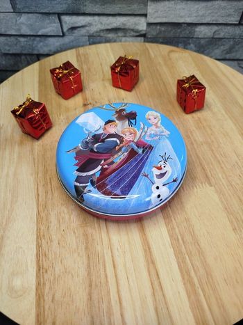 Boîte métal La reine des neiges 