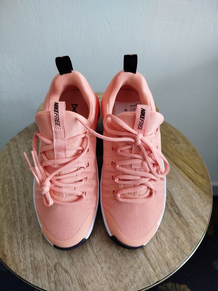 Baskets Nike T 36.5 - photo numéro 2