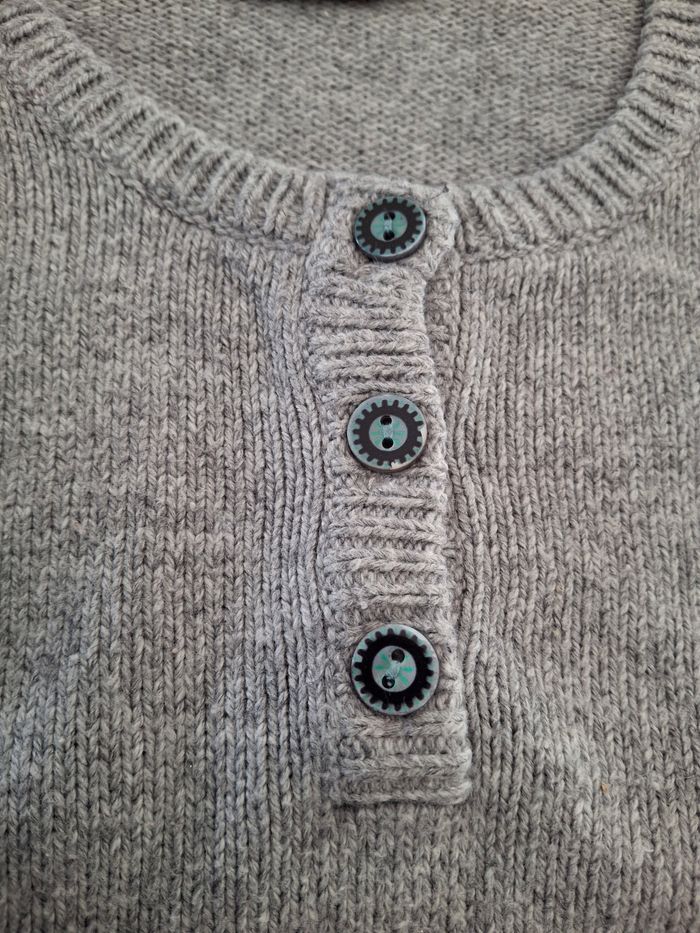 Pull - 6 ans - - photo numéro 4