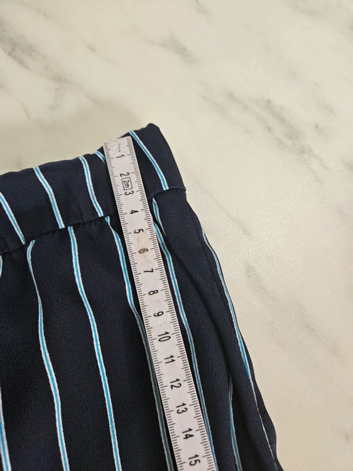 H&M pantalon à lignes taille 44 - photo numéro 10