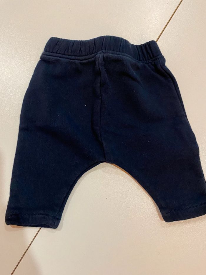 Lot 4 pantalons 1 mois - photo numéro 3