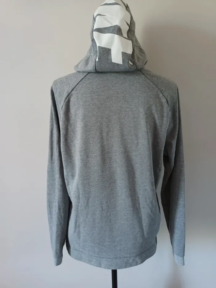 Sweat "Nike" - photo numéro 3
