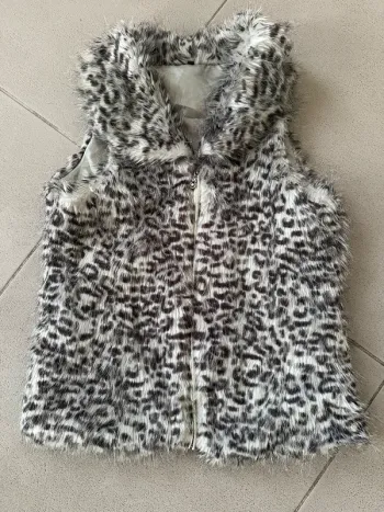 Gilet dans manche