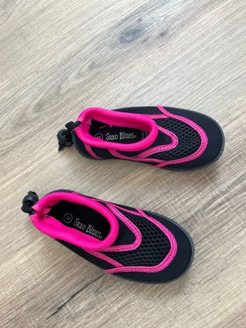 Chaussures de piscine pointure 26