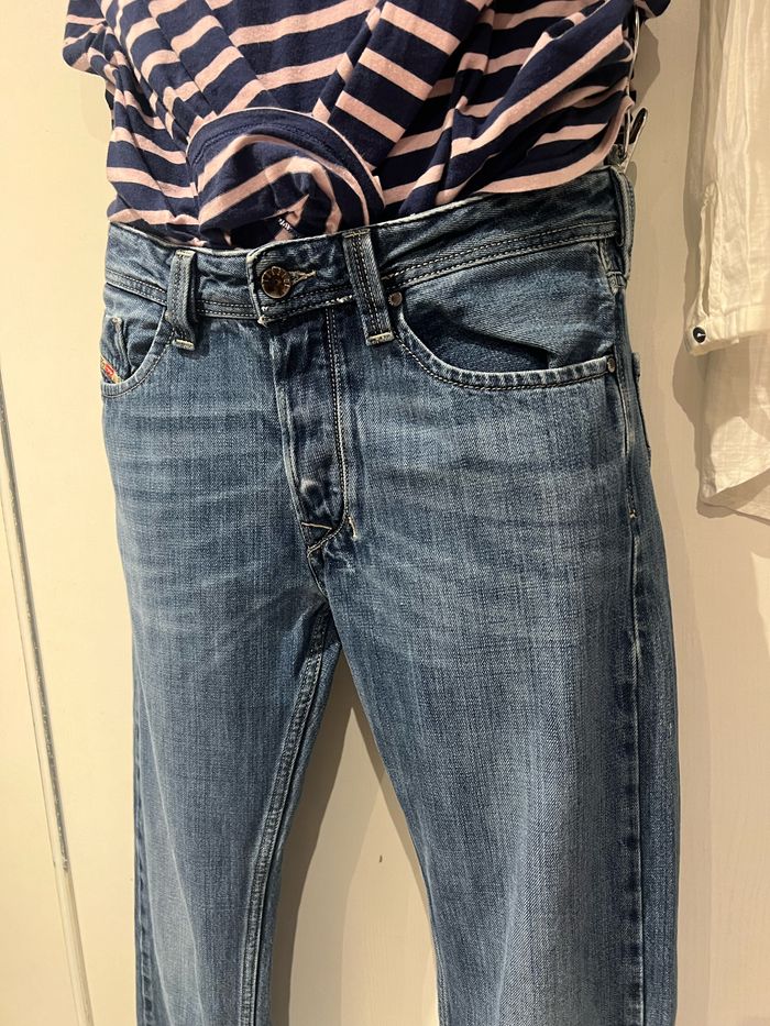 Jeans homme, diesel, modèle Larkee , taille W. 29 grand L. 32. - photo numéro 2