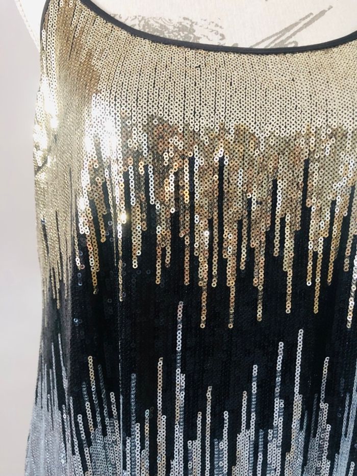 Robe de soirée pailletée - photo numéro 3