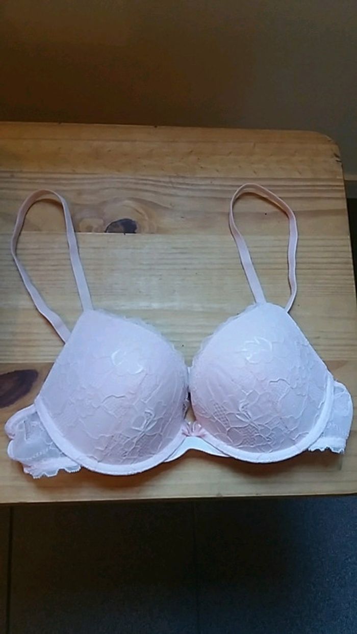 soutien gorge rose pale