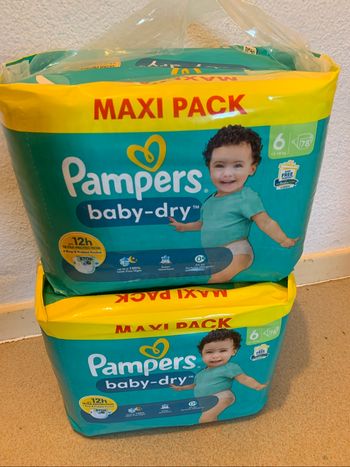 156 couches Pampers Premium, protection taille 5