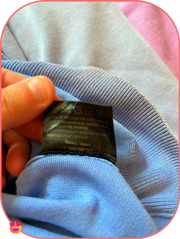 Titre de l'annonce : Pull fin Burton of London - Coton lilas - Col en V - Taille L - photo numéro 6
