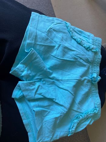Short fille 