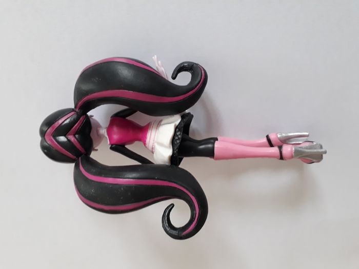 Figurine , poupée Monster High fille Draculaura - photo numéro 3