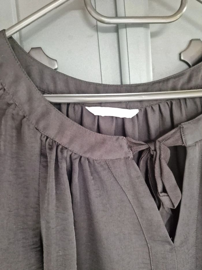 Blouse noire manches 3/4 avec noeud - photo numéro 3