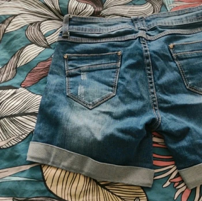 Short en jean  Cindy H  38. - photo numéro 7