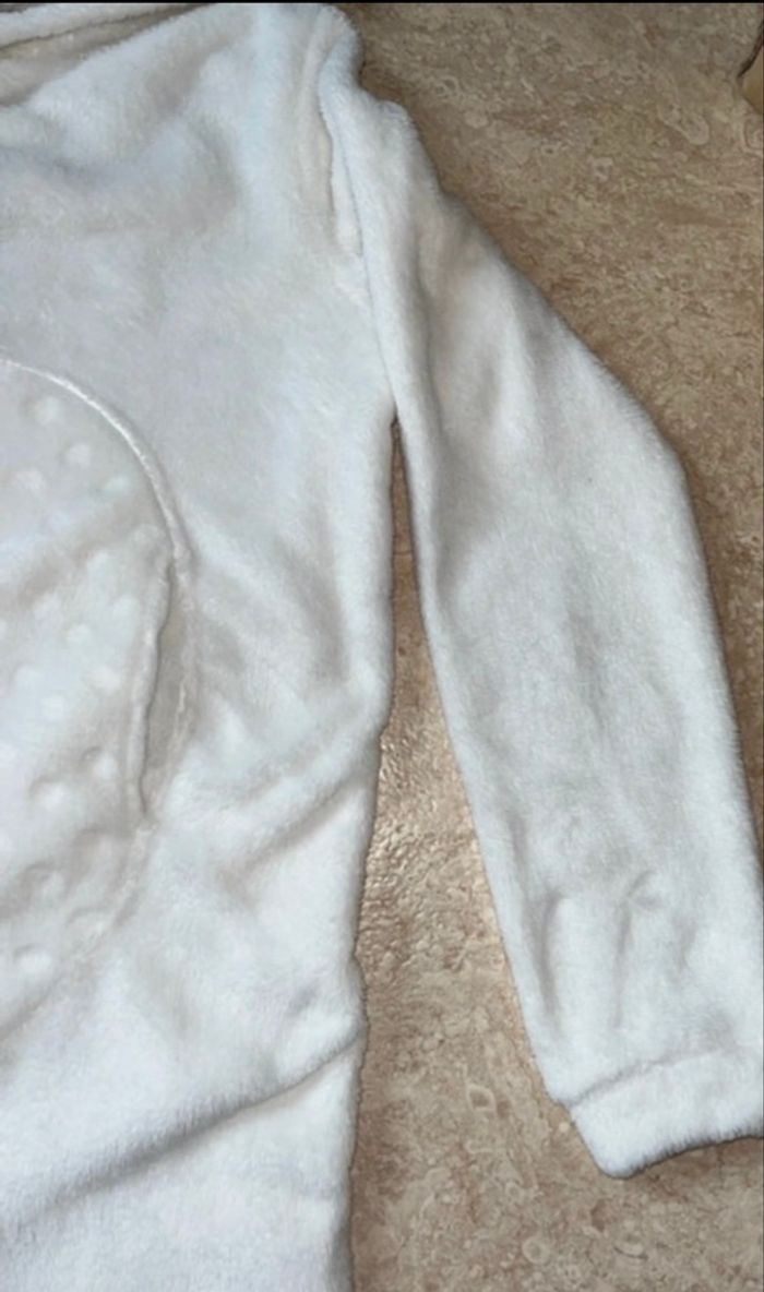 Combinaison pilou pilou ours blanc taille S de chez La Halle en très bon état - photo numéro 6