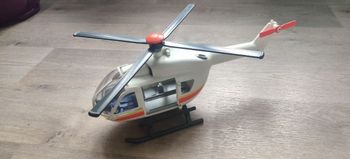Hélicoptère playmobil hôpital