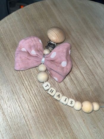 Attache tétine personnalisé