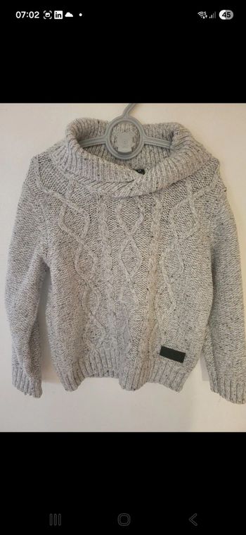 Pull en maille torsadé