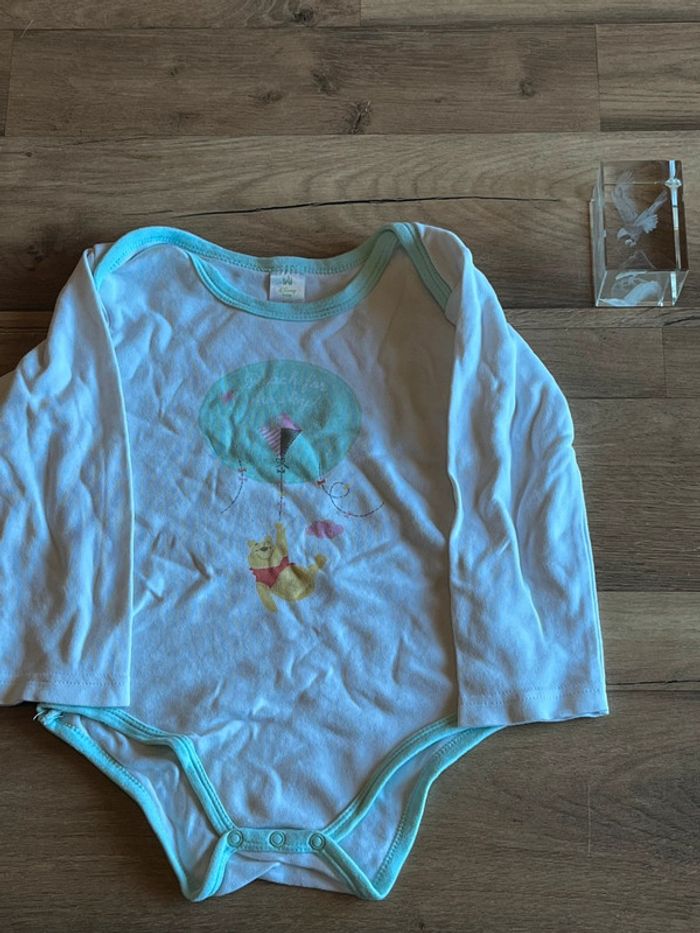 Je vend un débardeur mixte taille 3/4 ans 98 cm à 104 cm très bon état