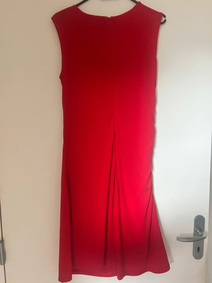 Magnifique robe rouge taille 40 - photo numéro 3